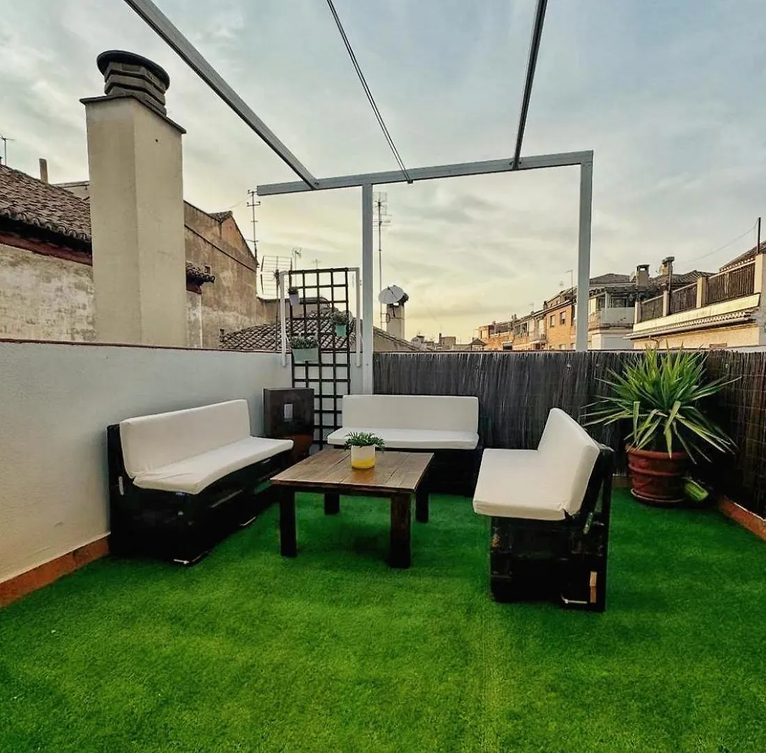 Local Granada Penthouse contacts